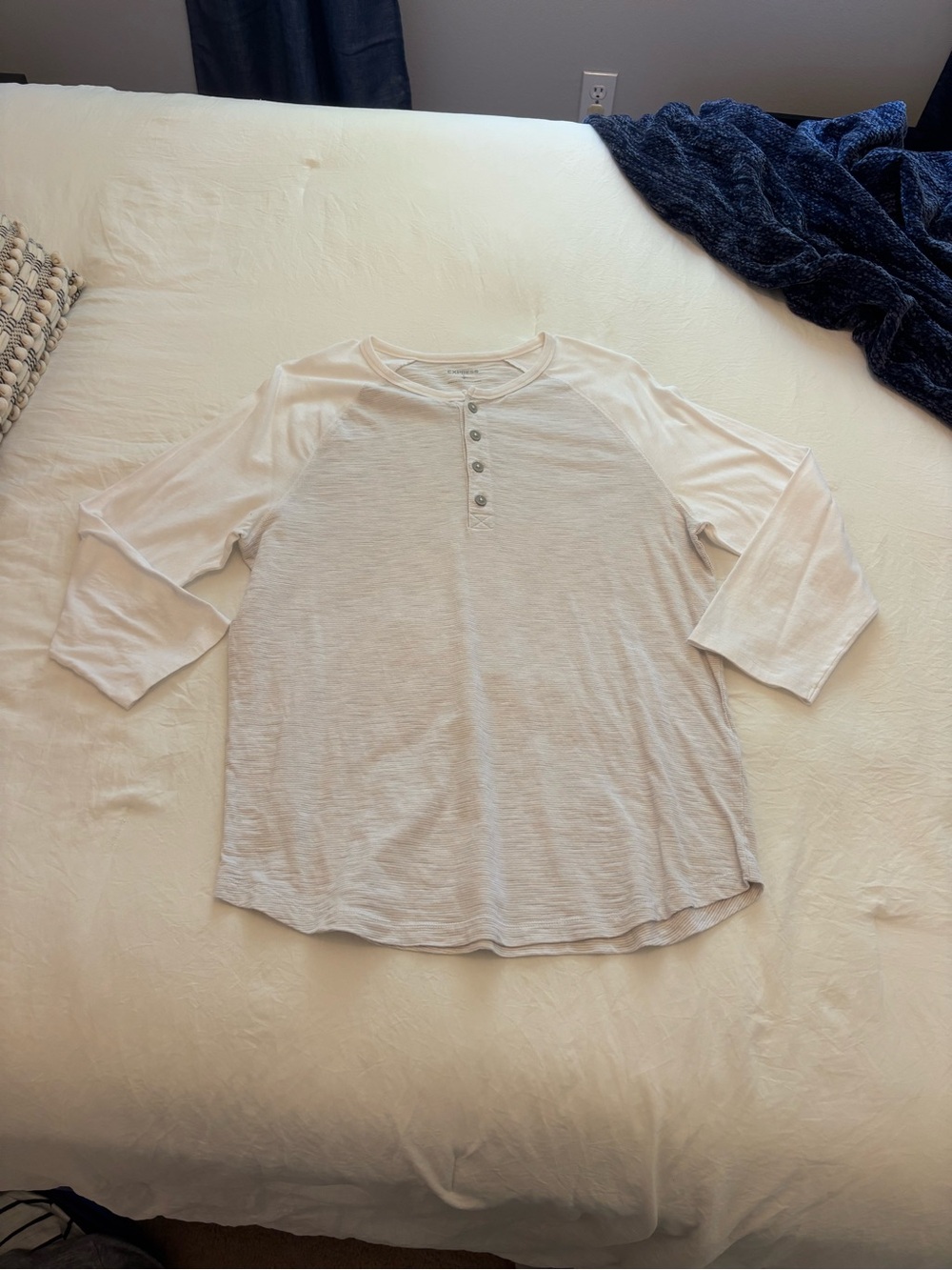 Express Men’s Light Cream Henley Long Sleeve Top